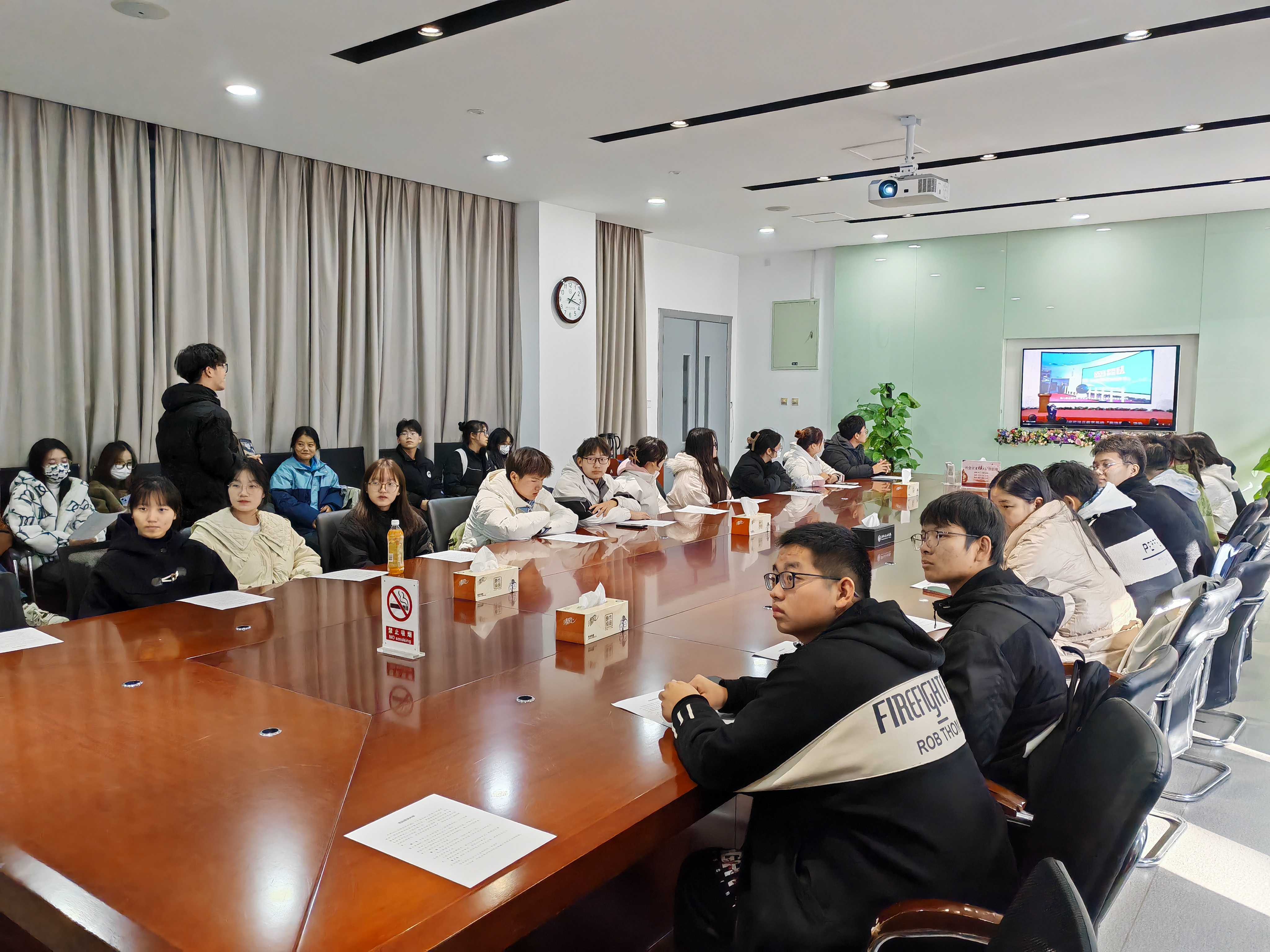 D73CC32BB8AD021A55FCC5D4879FE7CB.jpg