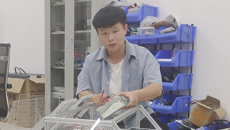 1.png 1.png