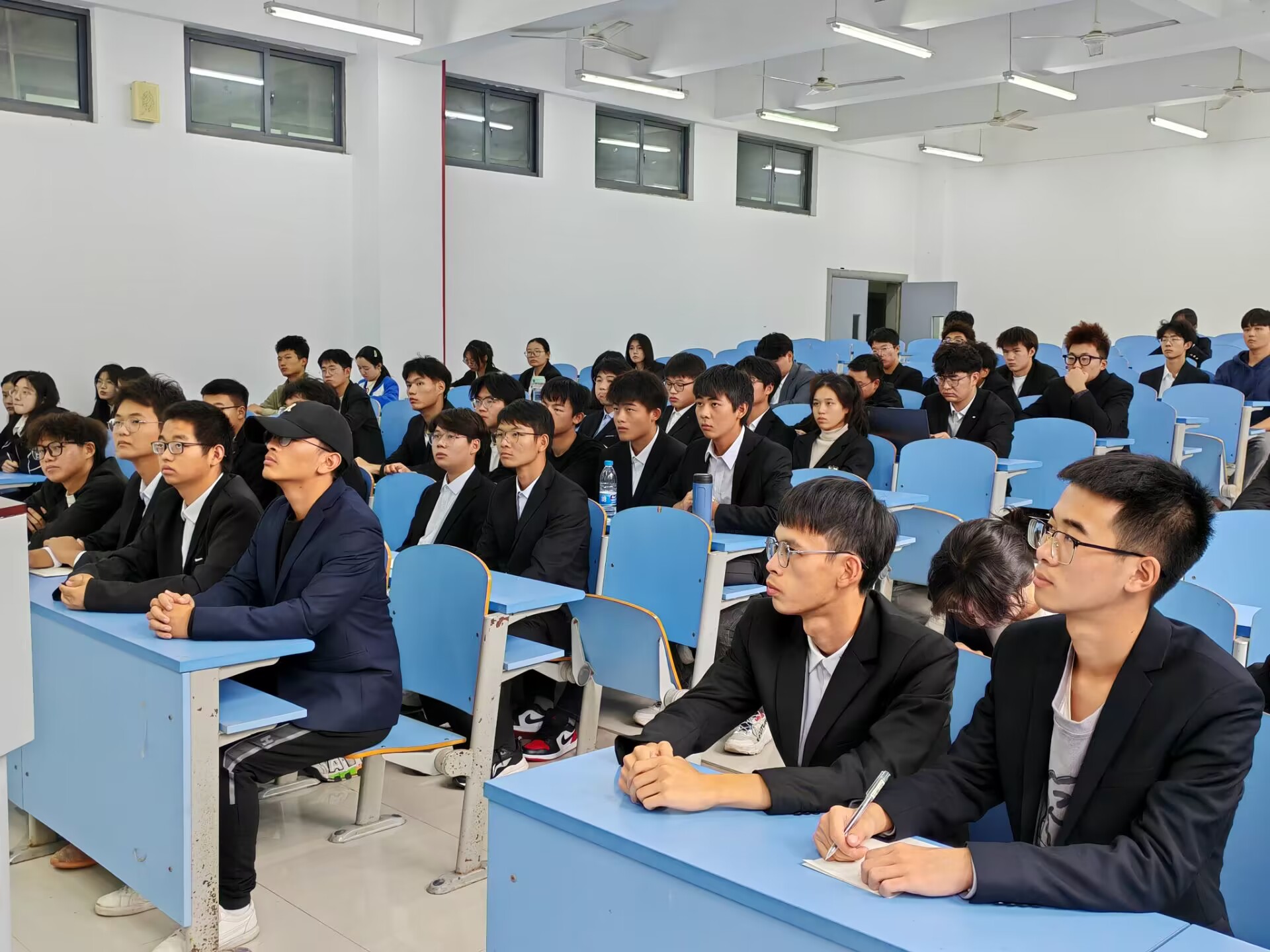 QQ图片20231108171425.jpg QQ图片20231108171425.jpg