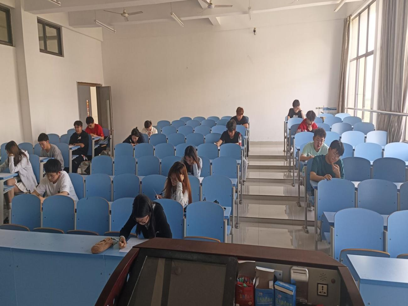 图片1.png 图片1.png