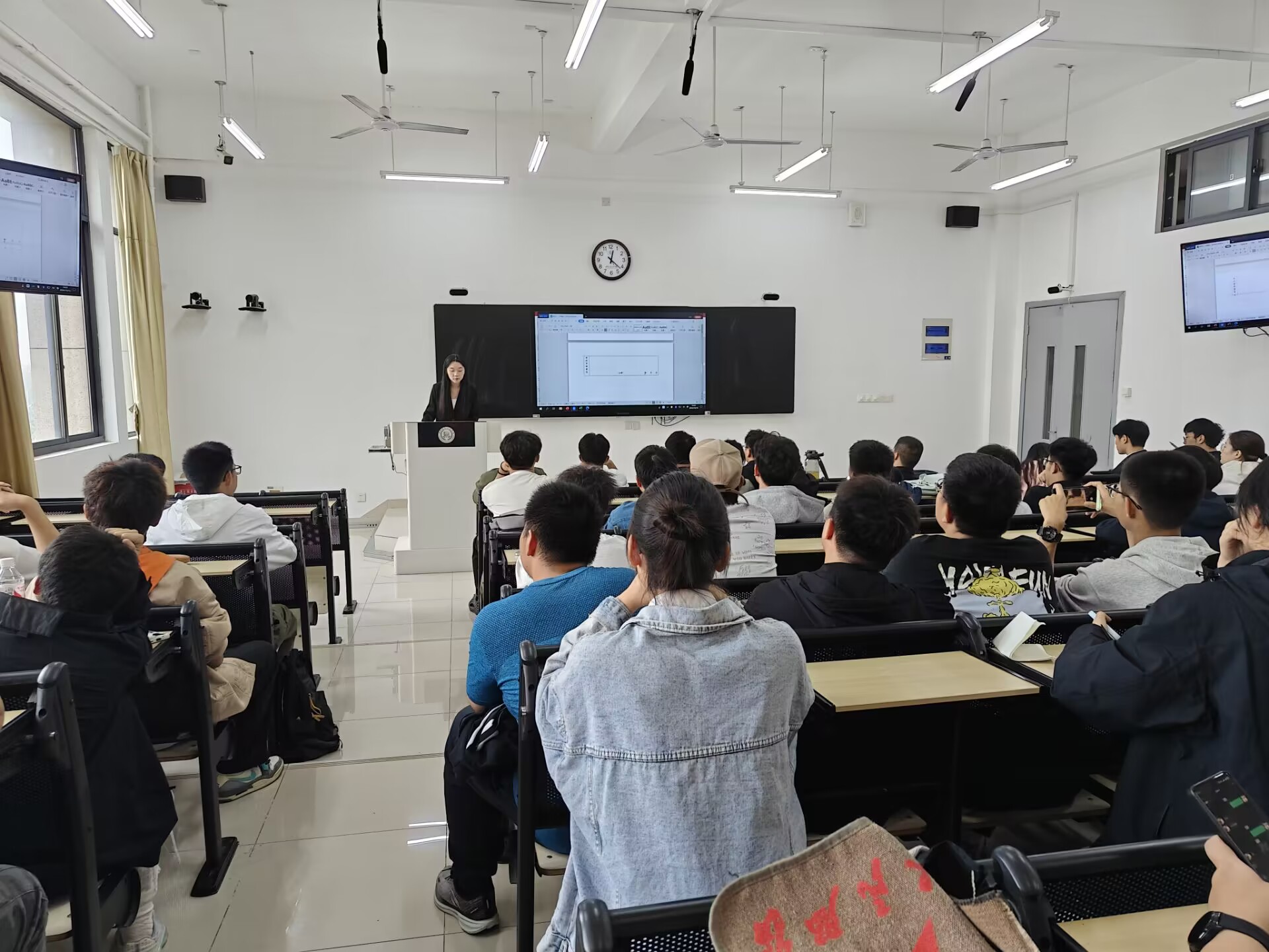 插图5.jpg 插图5.jpg