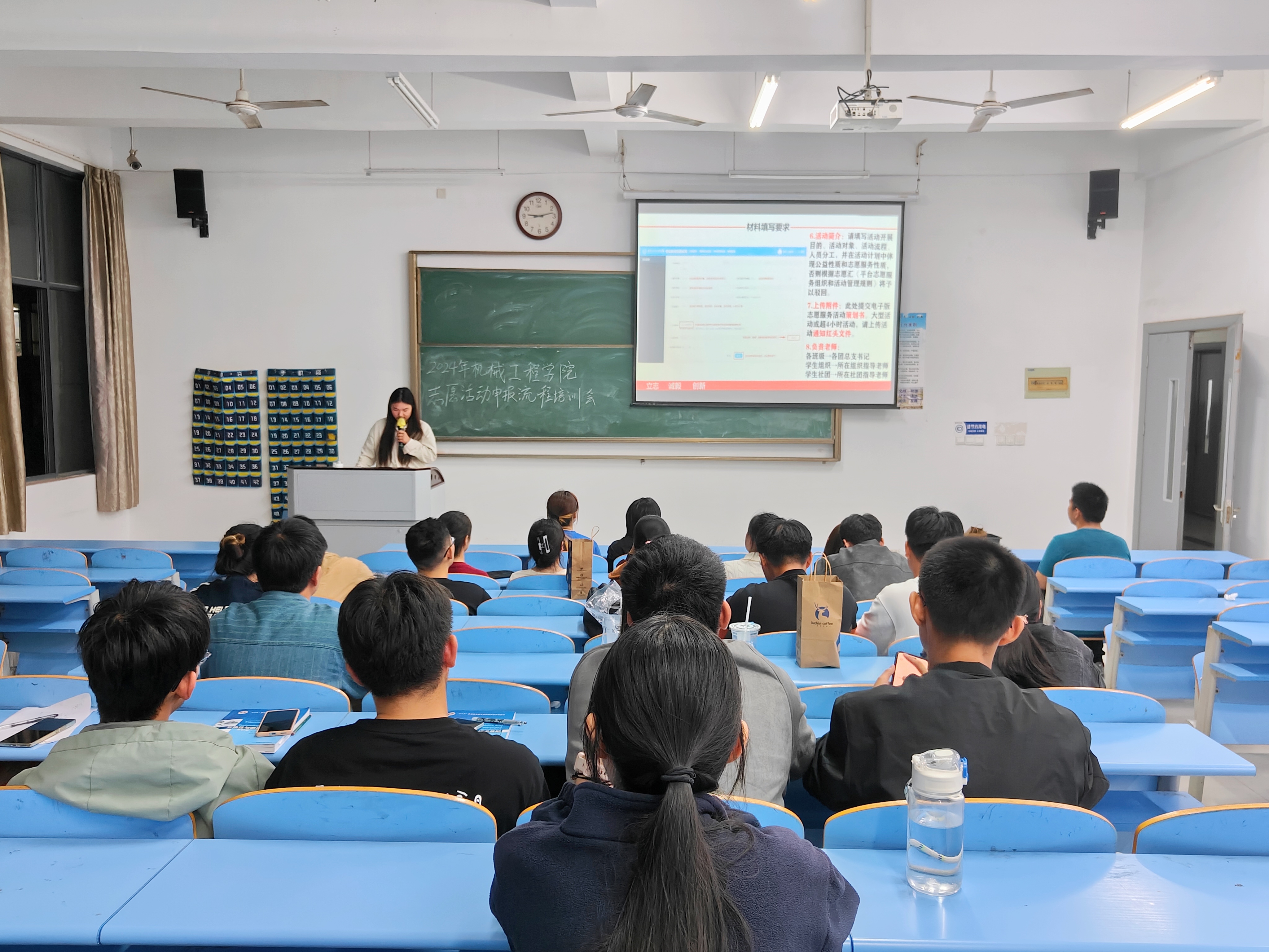 插图2.jpg 插图2.jpg