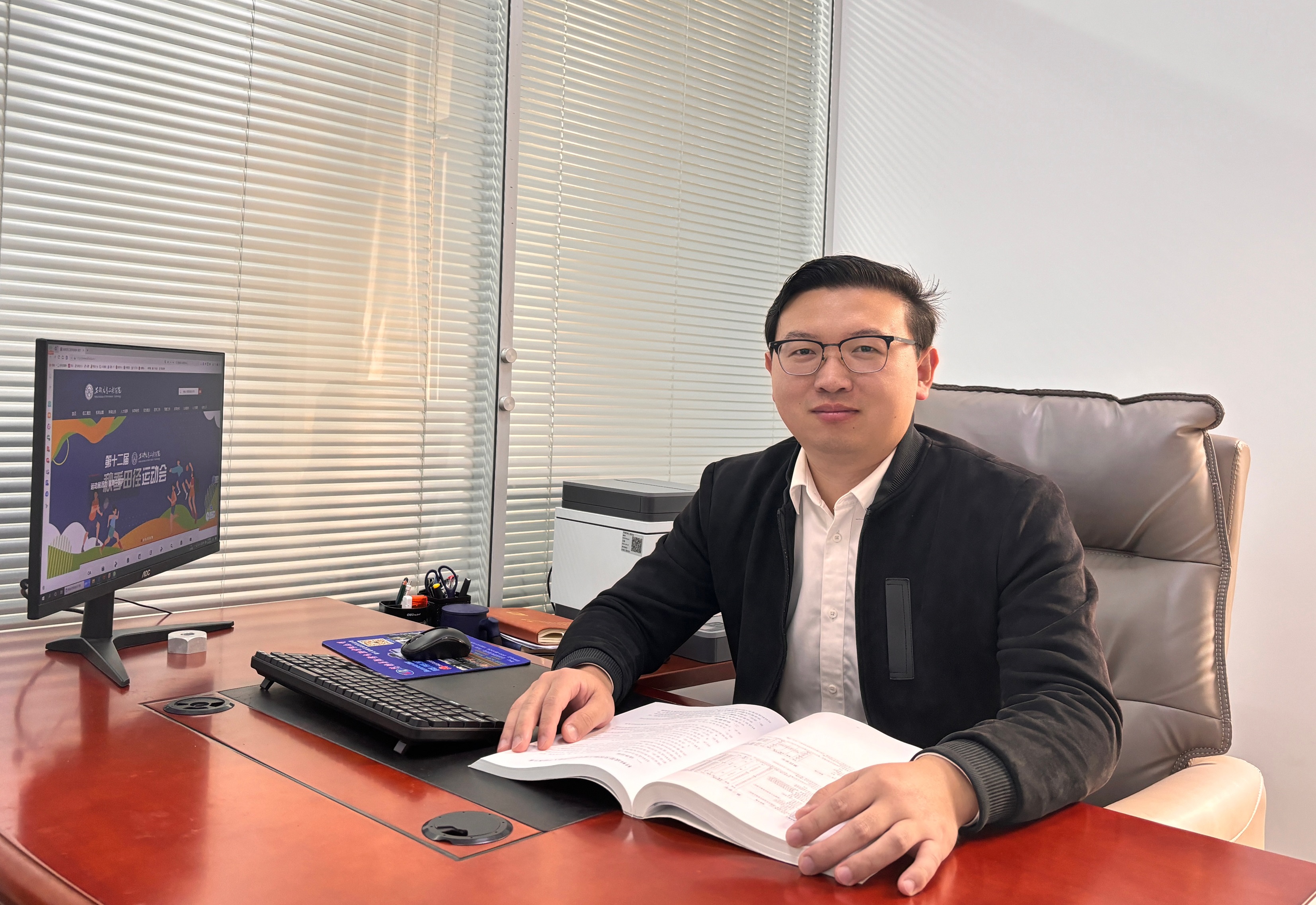 苗思忠-1.jpg 苗思忠-1.jpg