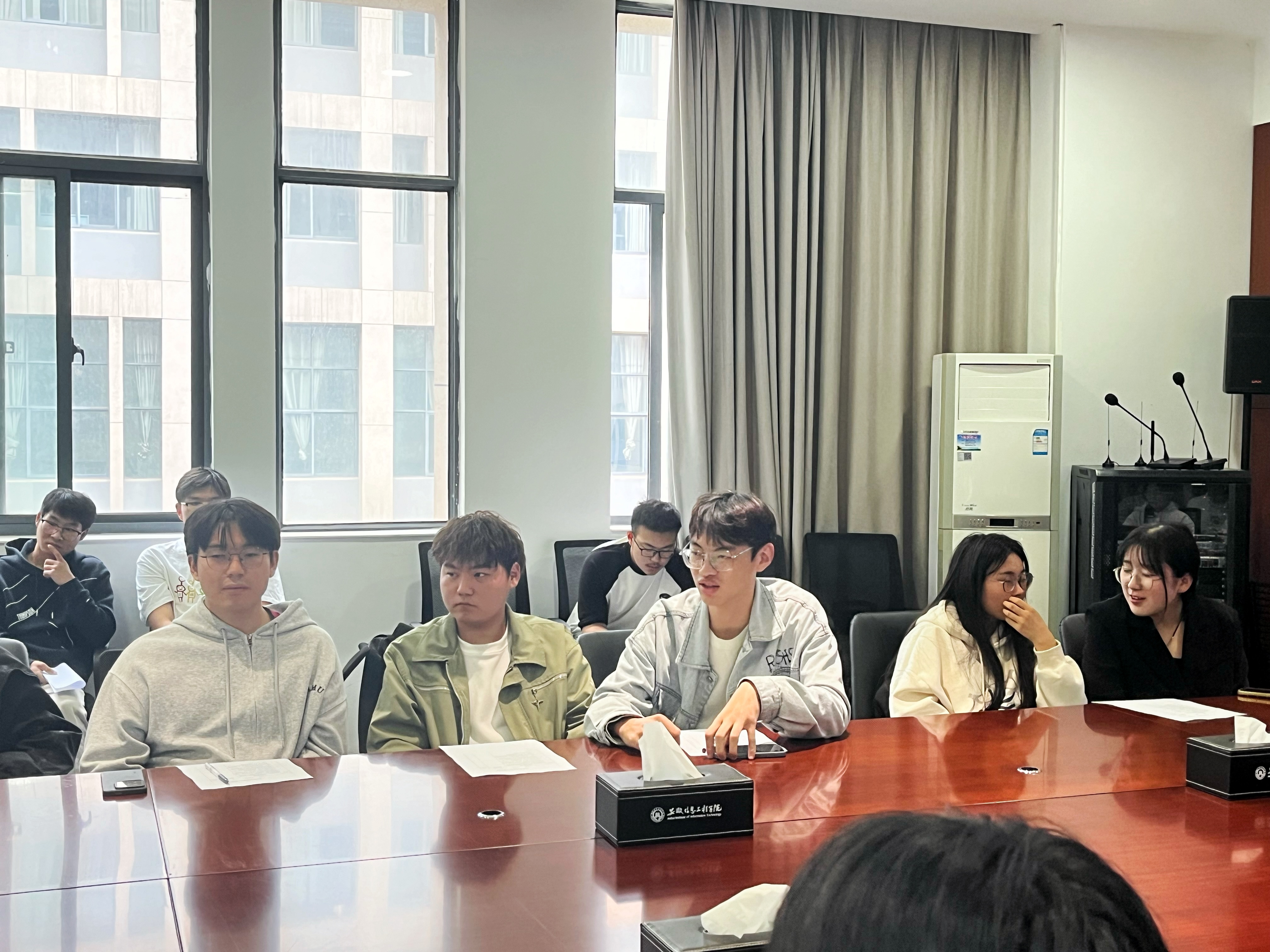 插图2.jpg 插图2.jpg