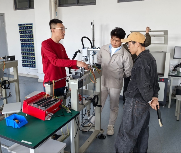 插图2.jpg 插图2.jpg